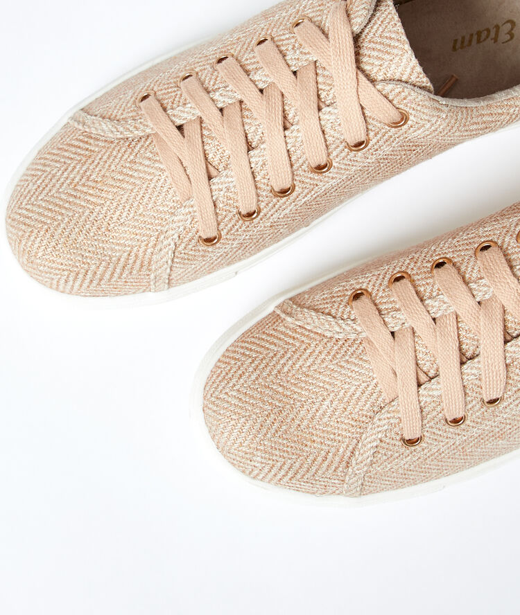 Zapatillas de lino rosa.