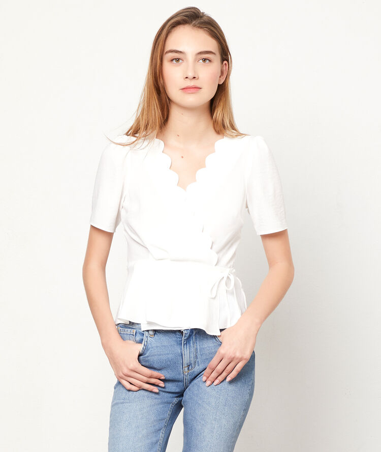 Blusa escote cruzado crudo.