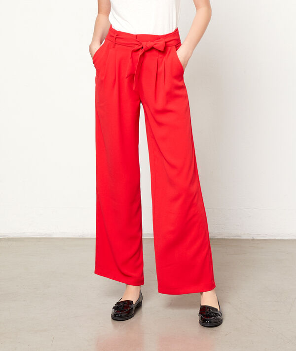 Pantalón ancho con cinturón lazada Pantalón ancho con cinturón lazada