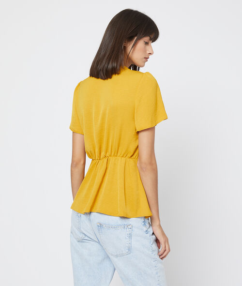Blusa cruzada con hebilla Blusa cruzada con hebilla