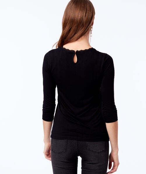 Camiseta manga larga escote guipur negro.