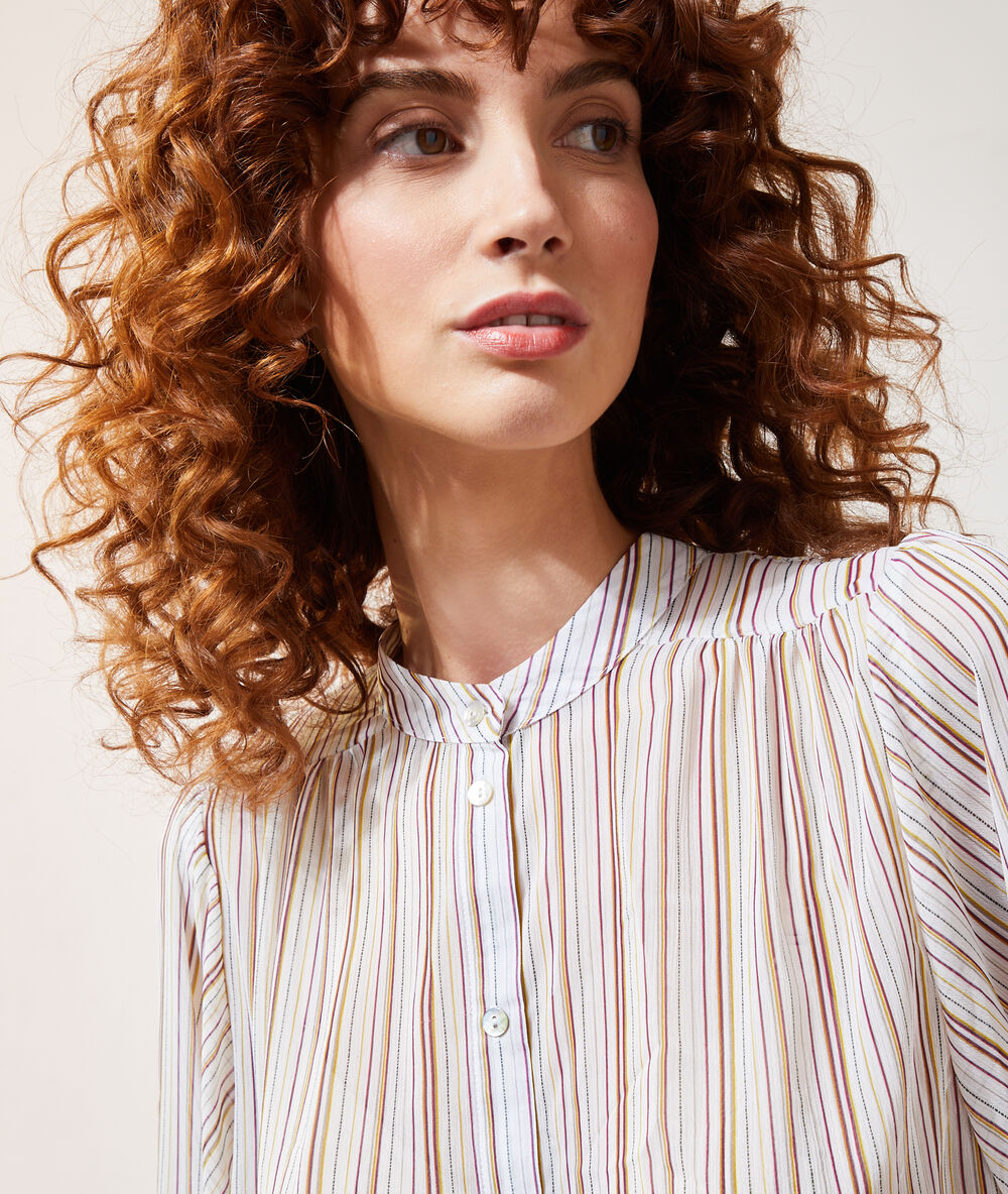 Blusa estampado rayas crudo.