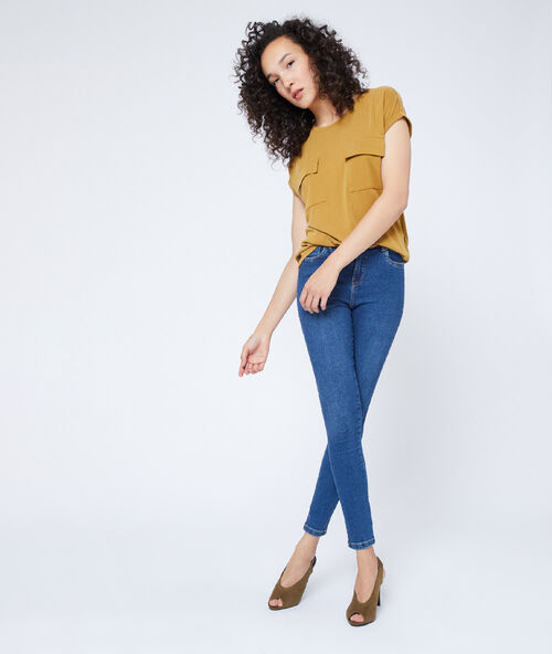 Vaquero ajustado denim.