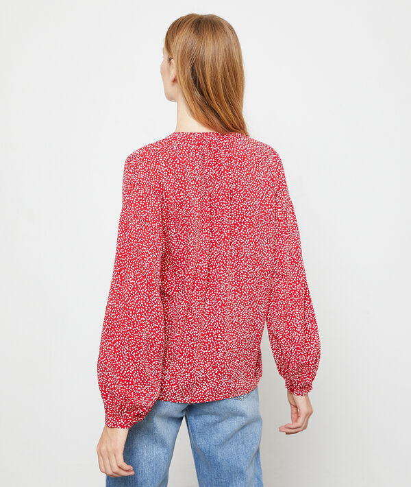 Blusa con estampado de corazones Blusa con estampado de corazones