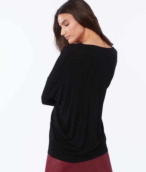Camiseta manga larga escote en V Camiseta manga larga escote en V