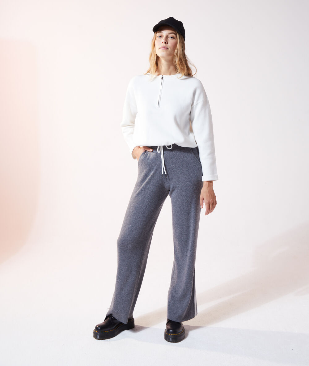 Sudadera cierre con cremallera crudo.