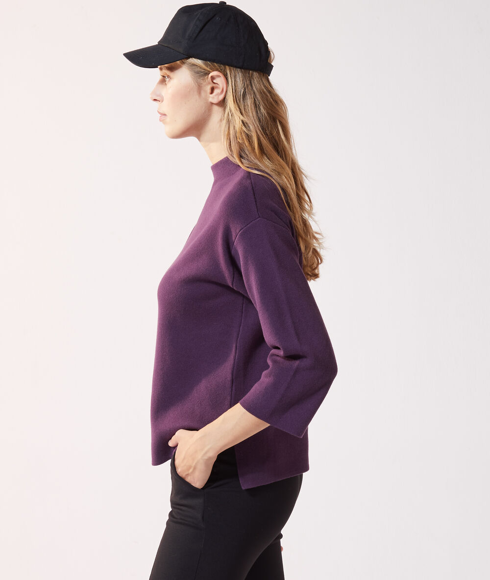 Jersey ancho de cuello alto berenjena.