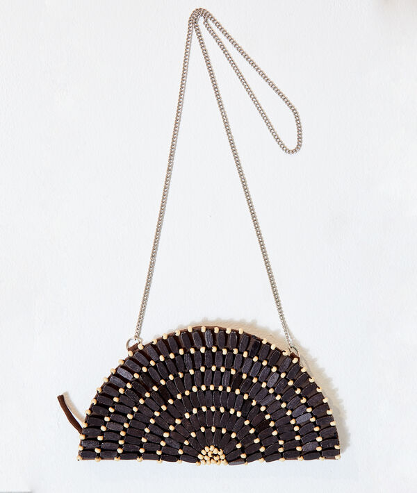 Bolso con perlas decorativas Bolso con perlas decorativas