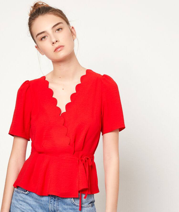 Blusa escote cruzado rojo.