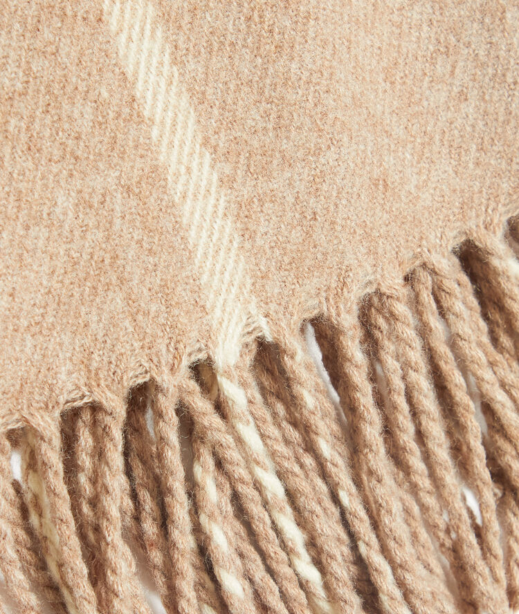 Bufanda plaid a cuadros crema.