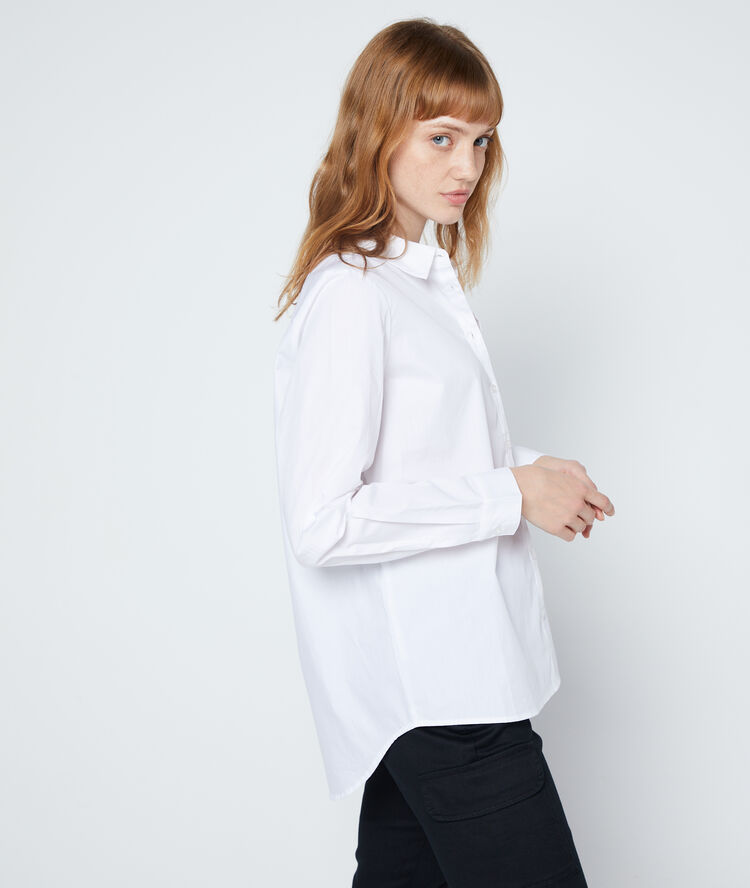 Camisa de algodón blanco.