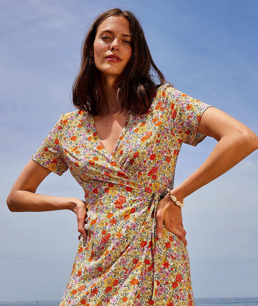 Vestido largo estampado floral crudo.
