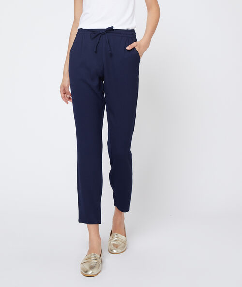 Pantalón alto con cinturón Pantalón alto con cinturón