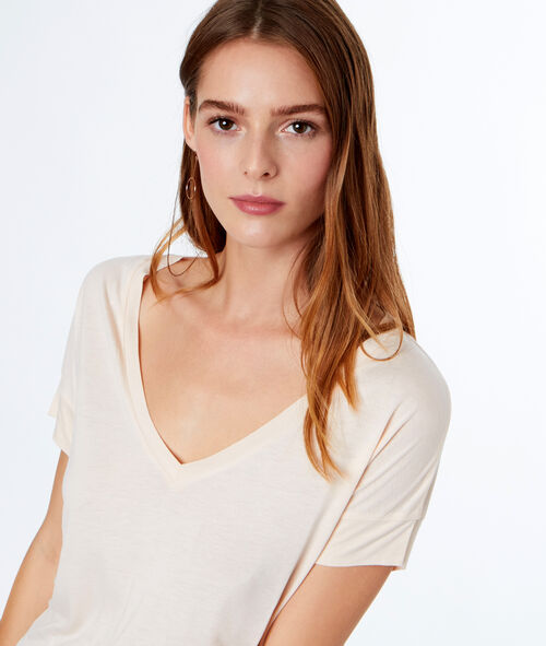 Camiseta escote en V Camiseta escote en V