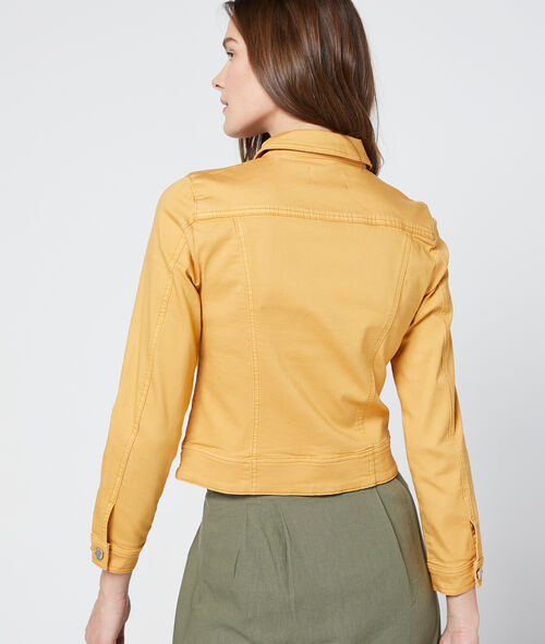 Chaqueta corta con botones Chaqueta corta con botones