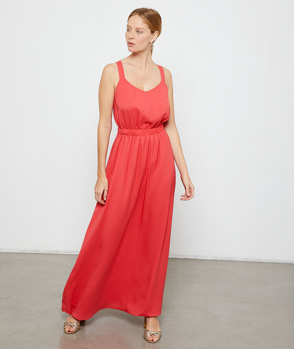 Vestido espalda cruzada anudada coral.