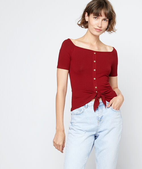 Camiseta acanalada anudada granate.