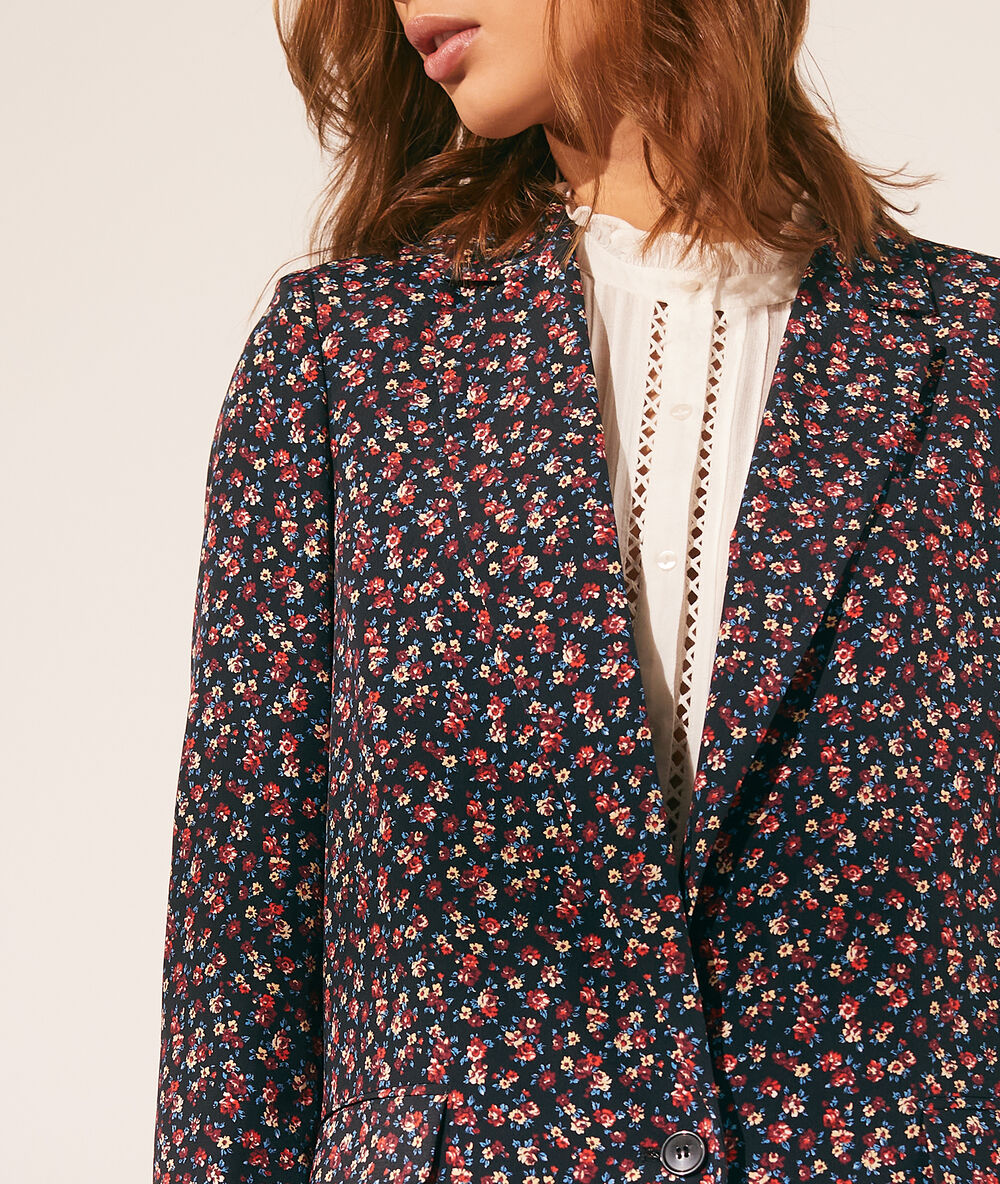 Blazer estampado floral negro.