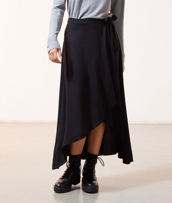 Falda midi con vuelo Falda midi con vuelo