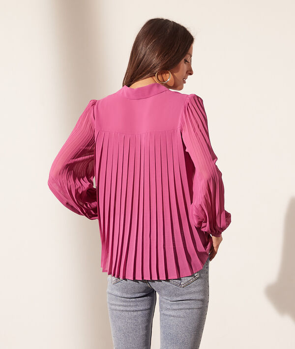 Blusa con detalles plisados Blusa con detalles plisados