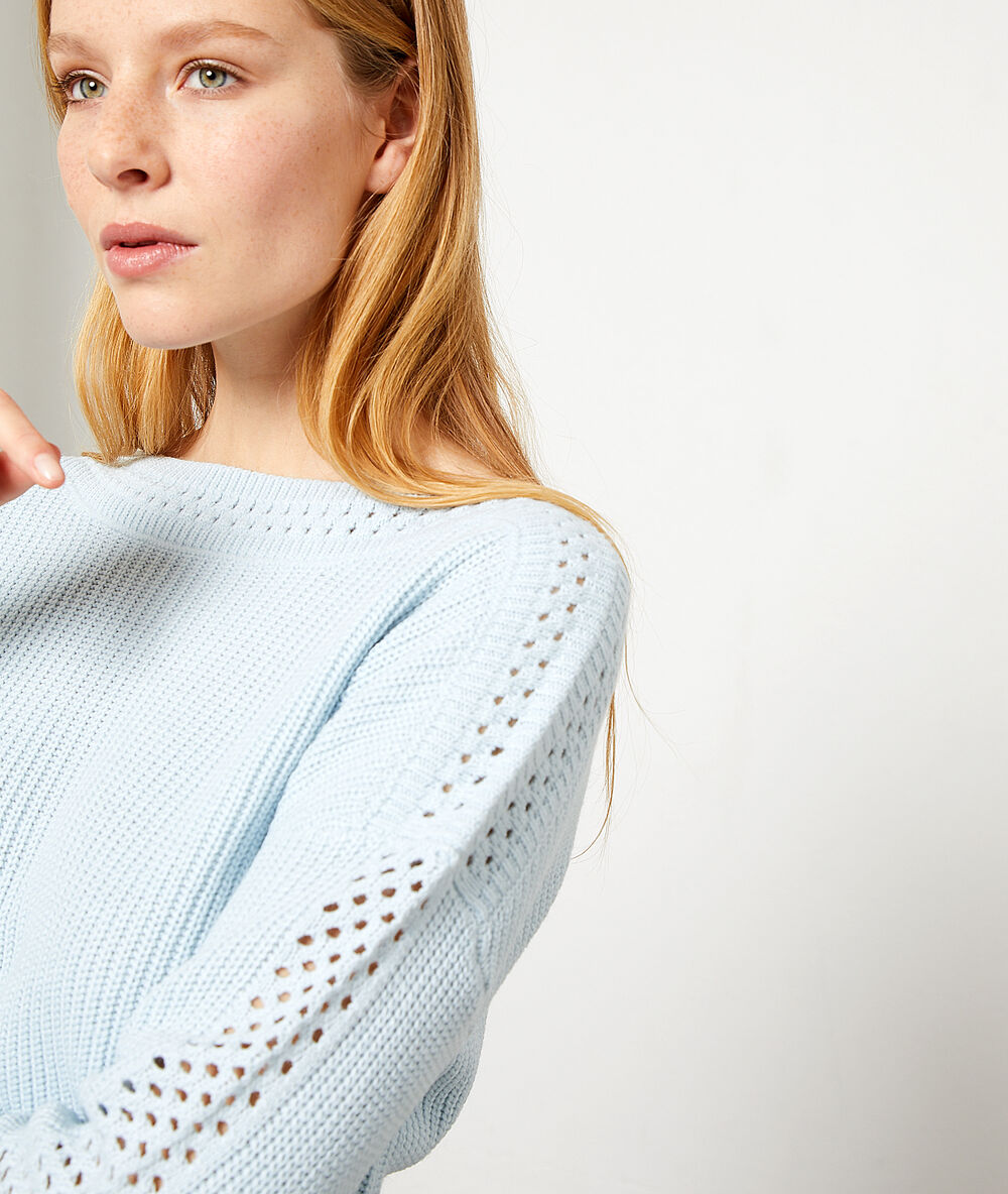 Jersey de mangas caladas azul cielo.