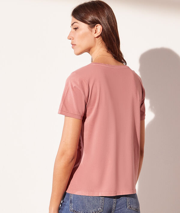 Camiseta escote en V Camiseta escote en V
