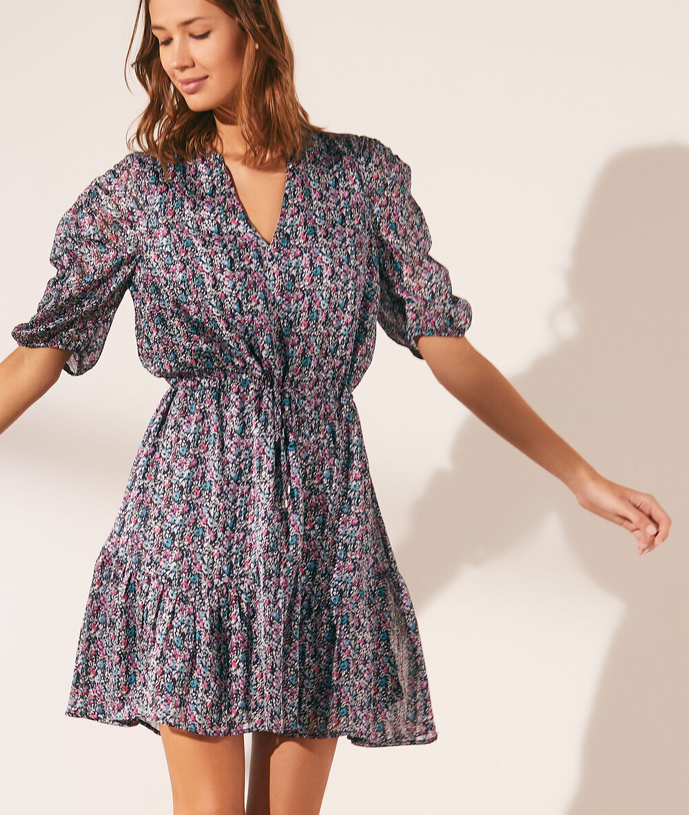 Vestido estampado floral azul.