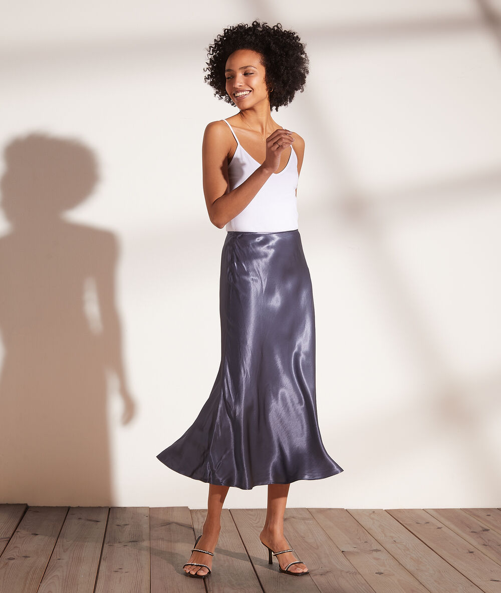 Falda midi satinada c.gris.