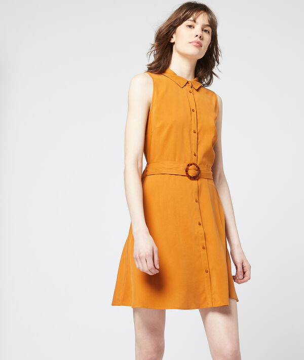 Vestido camisero acampanado Vestido camisero acampanado