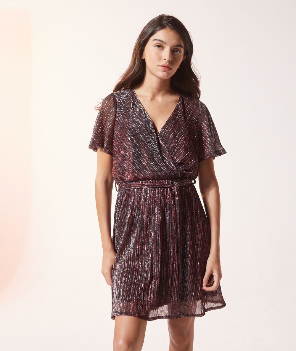 Vestido metalizado cereza.