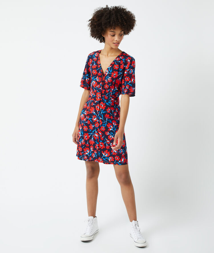 Vestido estampado floral azul marino.
