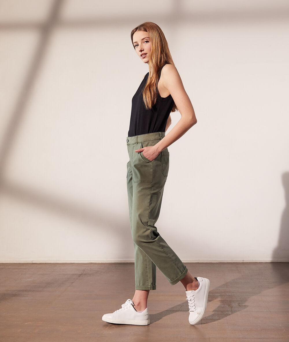 Pantalón cargo c.kaki.