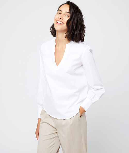 Camisa de algod&oacute;n blanco.