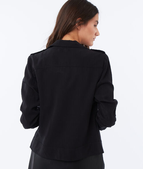 Chaqueta con cremallera tencel negro.