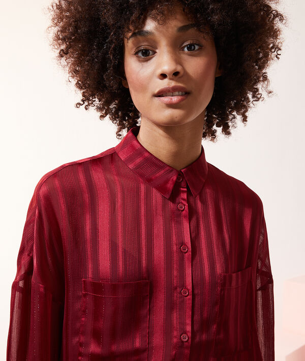 Camisa finas rayas, hilos metalizados Camisa finas rayas, hilos metalizados