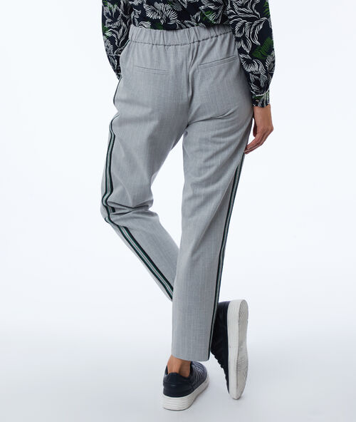Pantalón corte masculino franjas laterales c.gris.