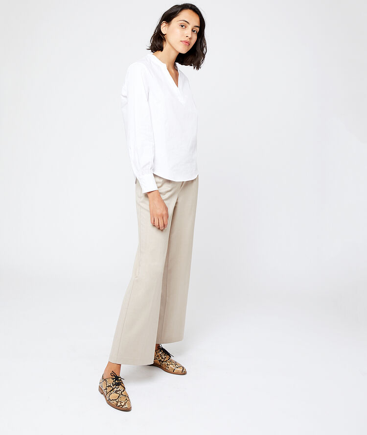 Camisa de algodón blanco.