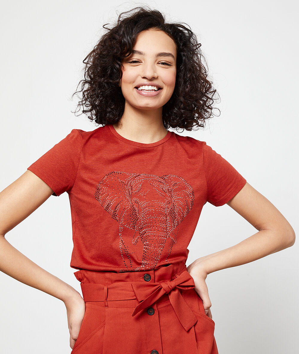 Camiseta serigrafiada elefante rojo.