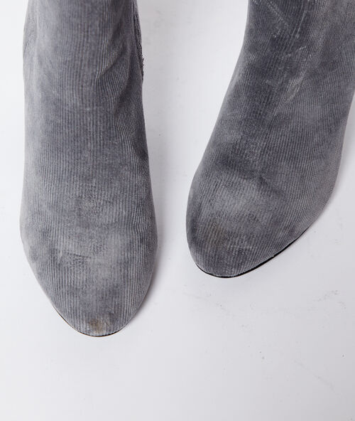 Botines de talón efecto pana c.gris.
