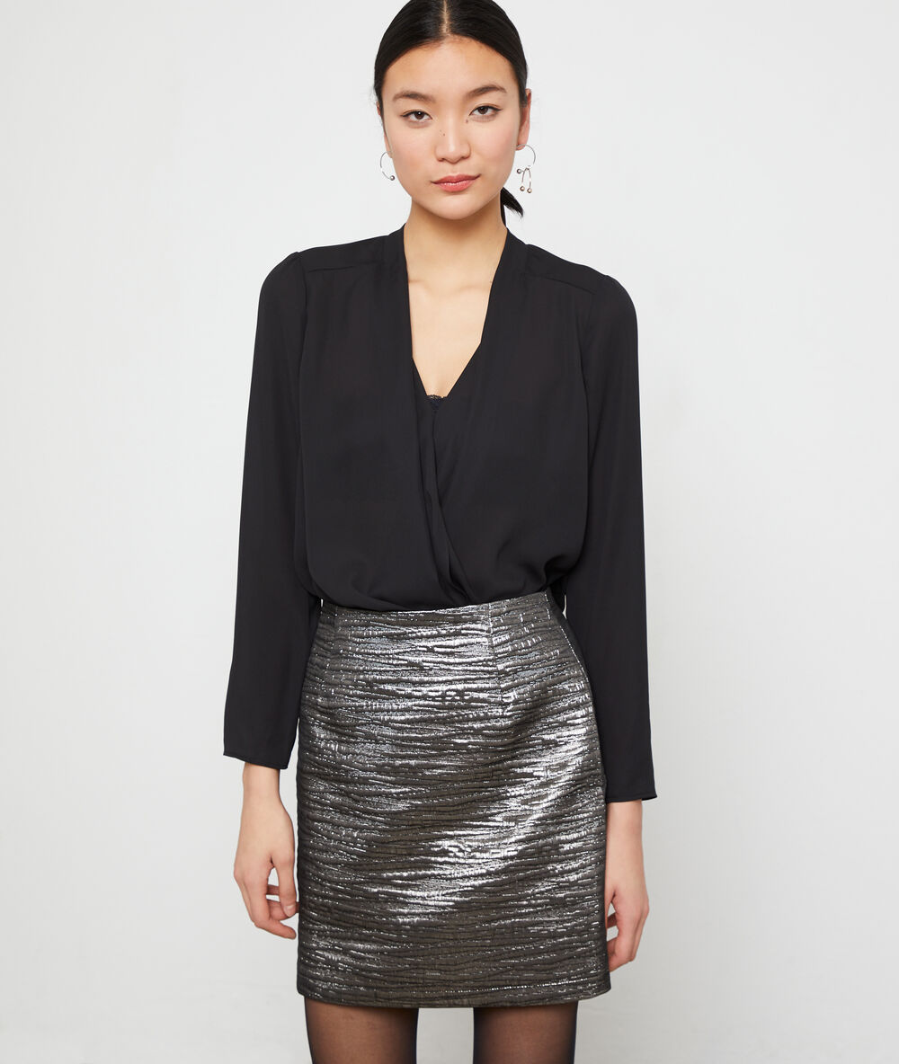 Blusa cruzada negro.